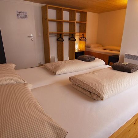 Sust Lodge Am Gotthard Hospental Bagian luar foto