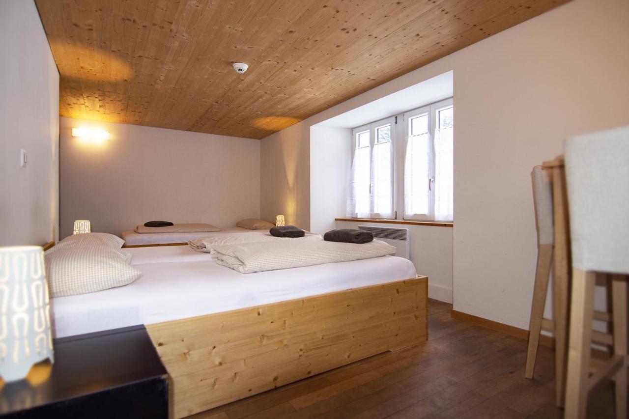 Sust Lodge Am Gotthard Hospental Bagian luar foto