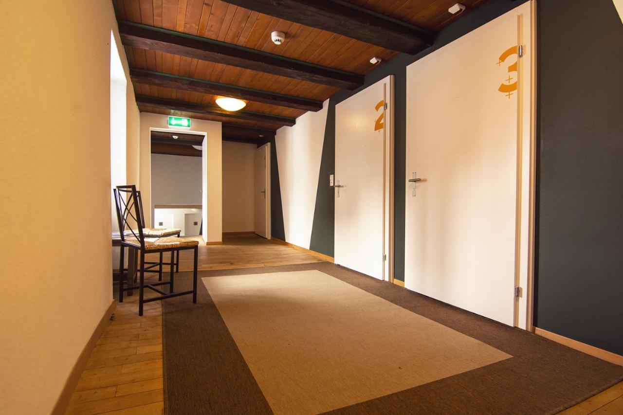 Sust Lodge Am Gotthard Hospental Bagian luar foto